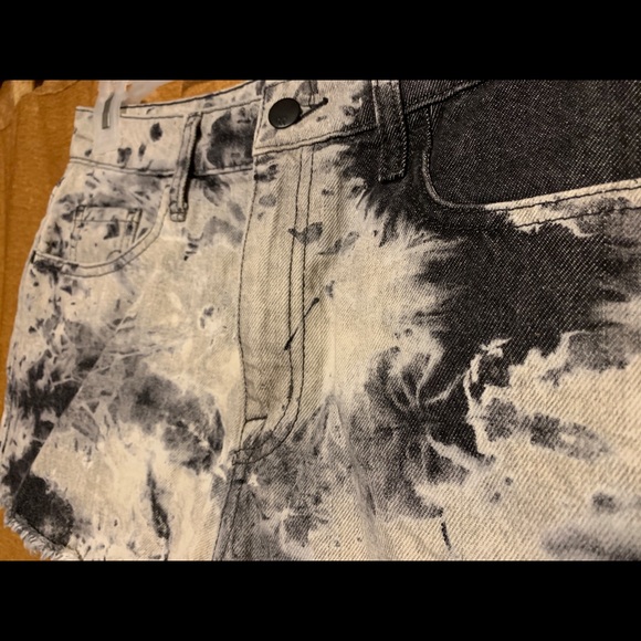 Mossimo bleached black and white high rise shorts - Picture 2 of 5